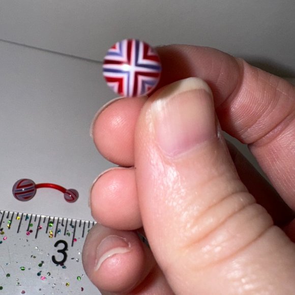 14 Gauge Red, White, and Purple Flag Design Belly Ring - Picture 9 of 13